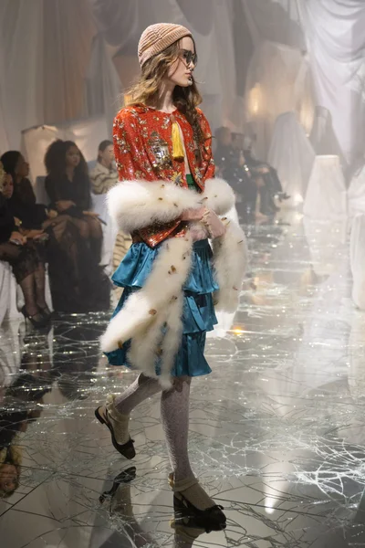 Look 66